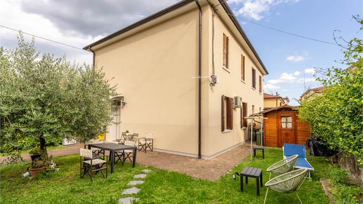 APPARTAMENTO DUE CAMERE CON GIARDINO -  VITTORIO VENETO