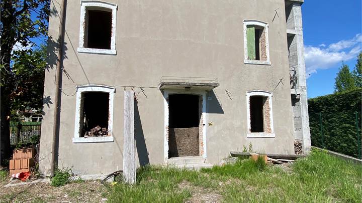 Cappella Maggiore PORZIONE DI CASA AL GREZZO DA ULTIMARE